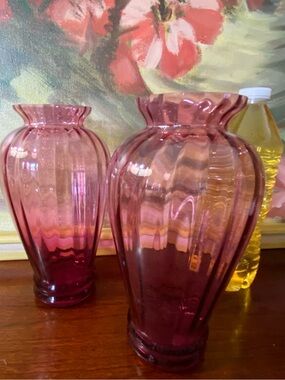 Cranberry Optic Flower Vase, Pilgrim Glass